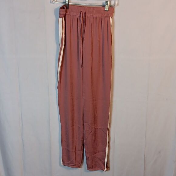 American Eagle Silky Joggers - Picture 1 of 6
